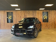 Porsche Cayenne Coupé - 3.0 / Sport chrono / HUD / Sportuitlaat / Bose / Trekhaak / Memory / Stoelventilatie / Pan