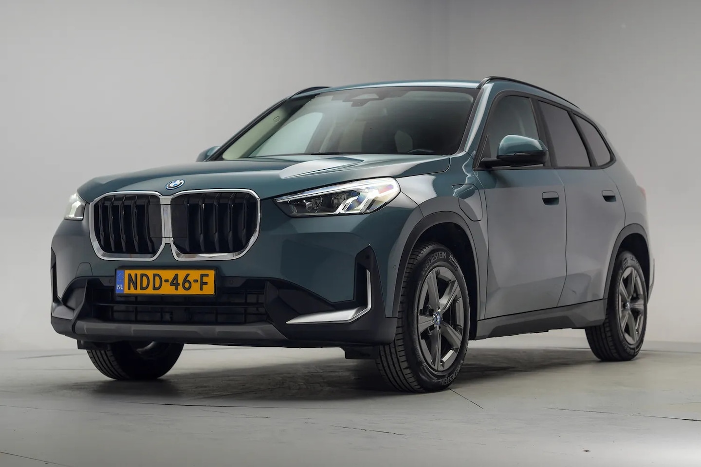 BMW X1 - xDrive 25e Executive Aut. [ LED Leder Stoelverwarming ] - AutoWereld.nl