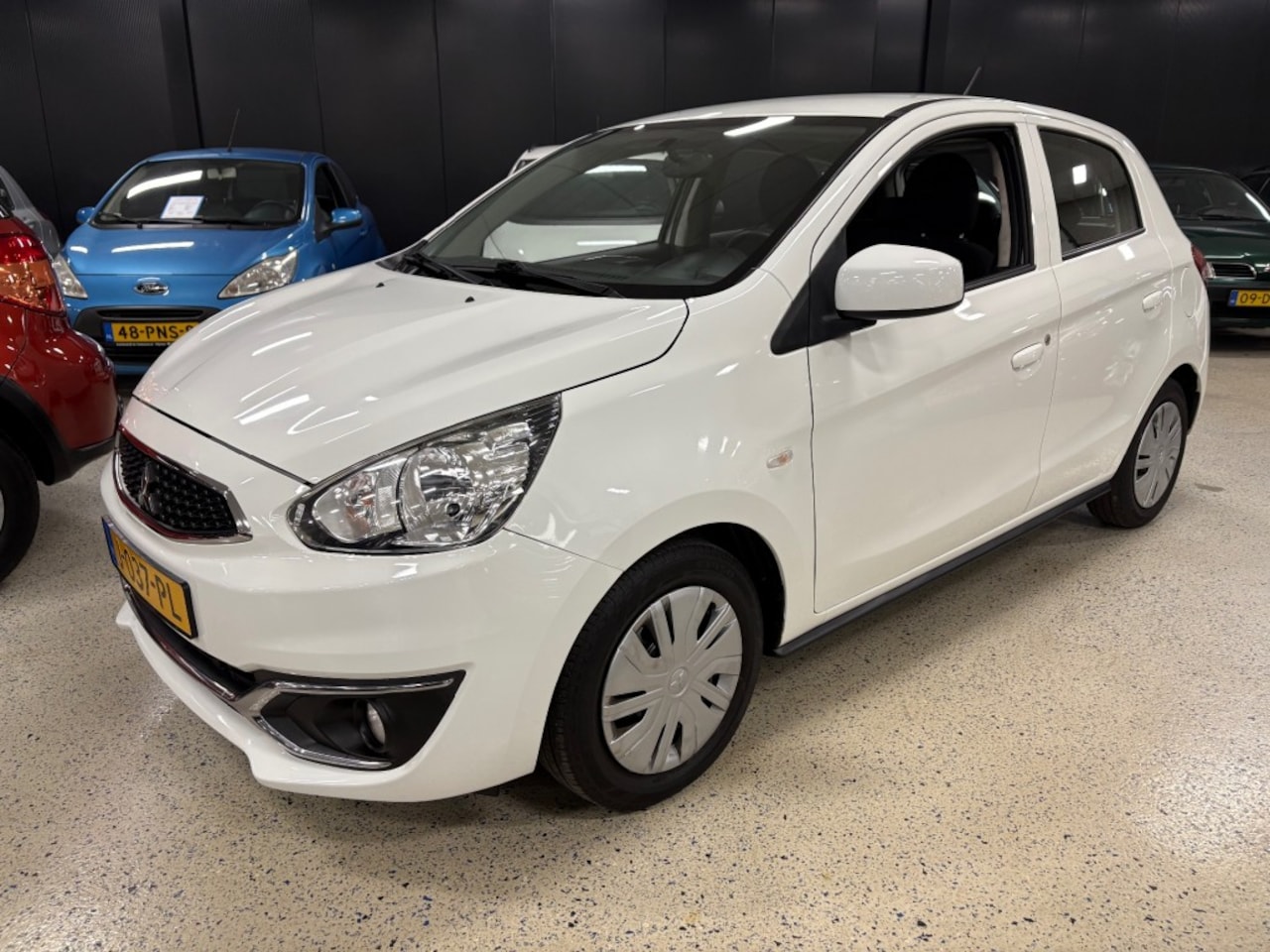 Mitsubishi Space Star - 1.0 Entry 1.0 ENTRY - AutoWereld.nl