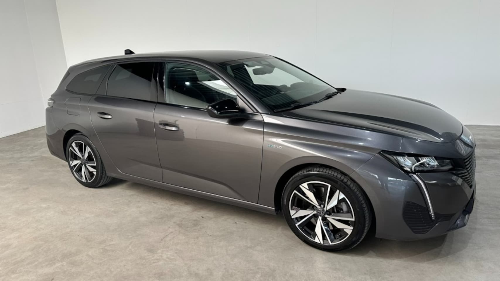 Peugeot 308 - 1.6 Hybrid, Trekhaak, Navigatie,camera, PDC, NAP, - AutoWereld.nl