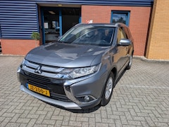 Mitsubishi Outlander - 2.0 BUSINESS EDITION, Dealer onderhouden, Automaat, Trekhaak, Cruise, Navi