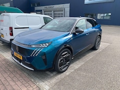 Peugeot e-3008 - GT 73 kWh | Panoramadak | 360 graden camera | Adaptieve cruise control | Stoelverwarming