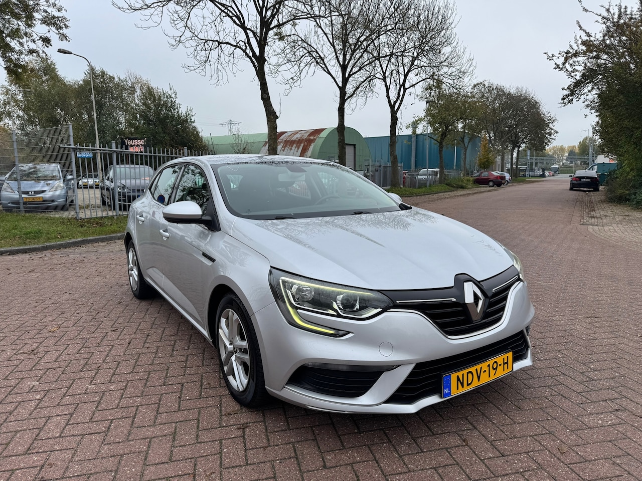 Renault Mégane - 1.5 Blue dCi ZEN 1.5 Blue dCi Zen - AutoWereld.nl