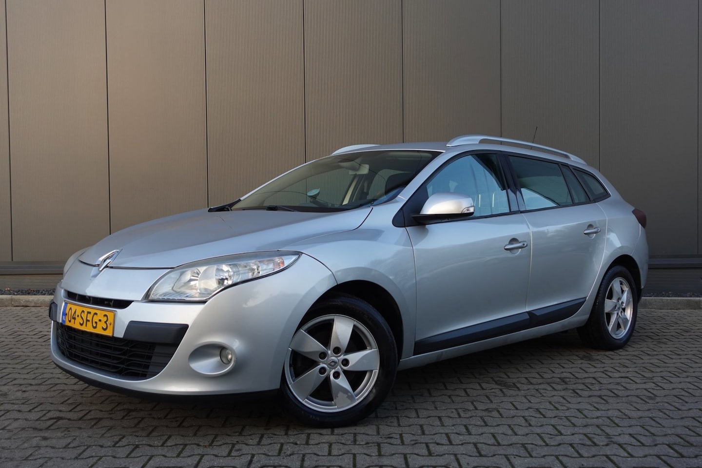 Renault Mégane Estate - 1.6 Dynamique - AutoWereld.nl