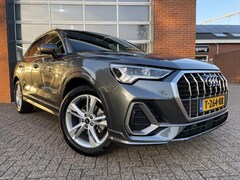 Audi Q3 - 35 TFSI S edition Trekhaak / Pano