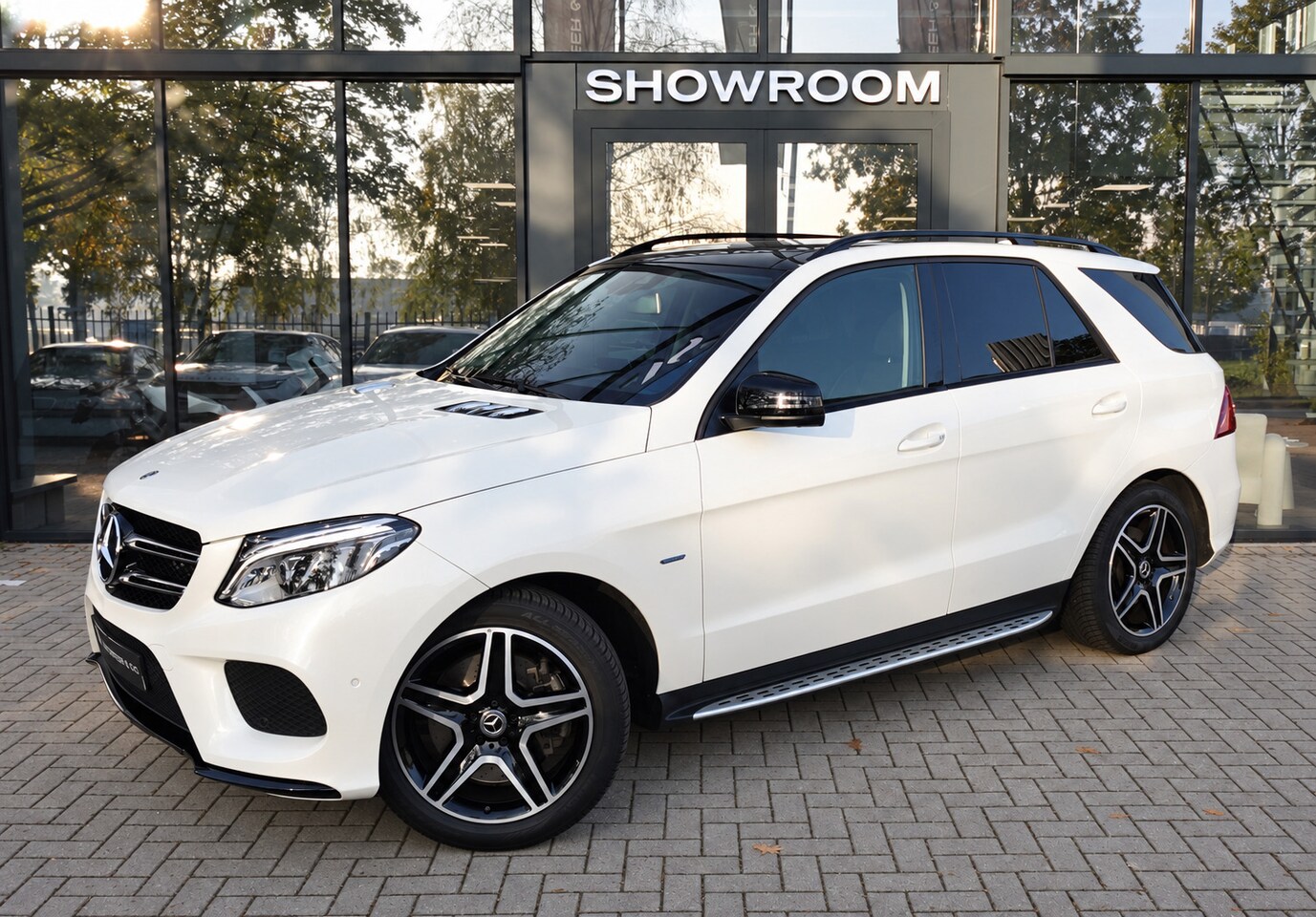 Mercedes-Benz GLE-Klasse - 500 e 4MATIC PANO LEDER 360 VOL - AutoWereld.nl