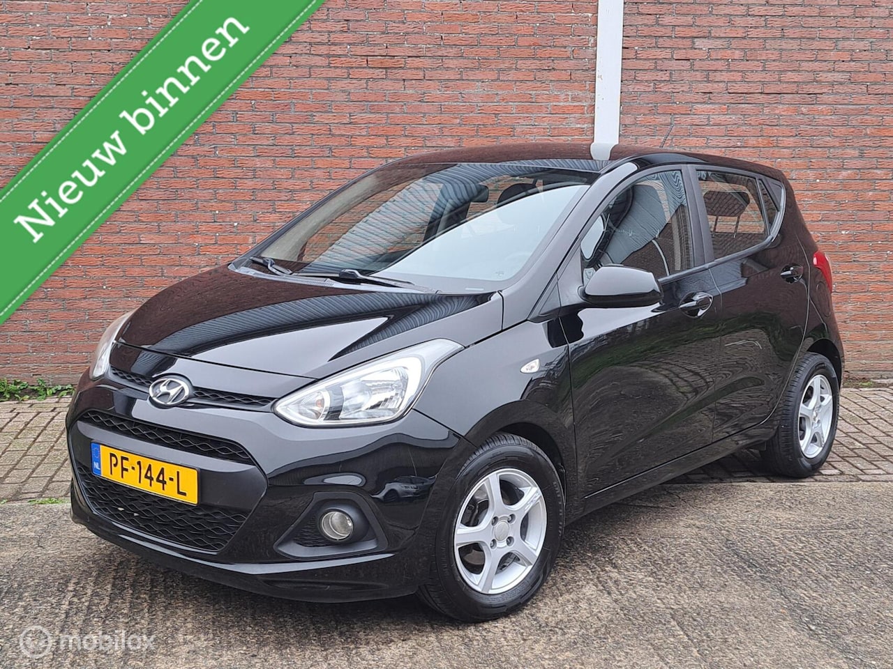 Hyundai i10 - 1.0i i-Motion Premium 1.0i i-Motion Premium - AutoWereld.nl