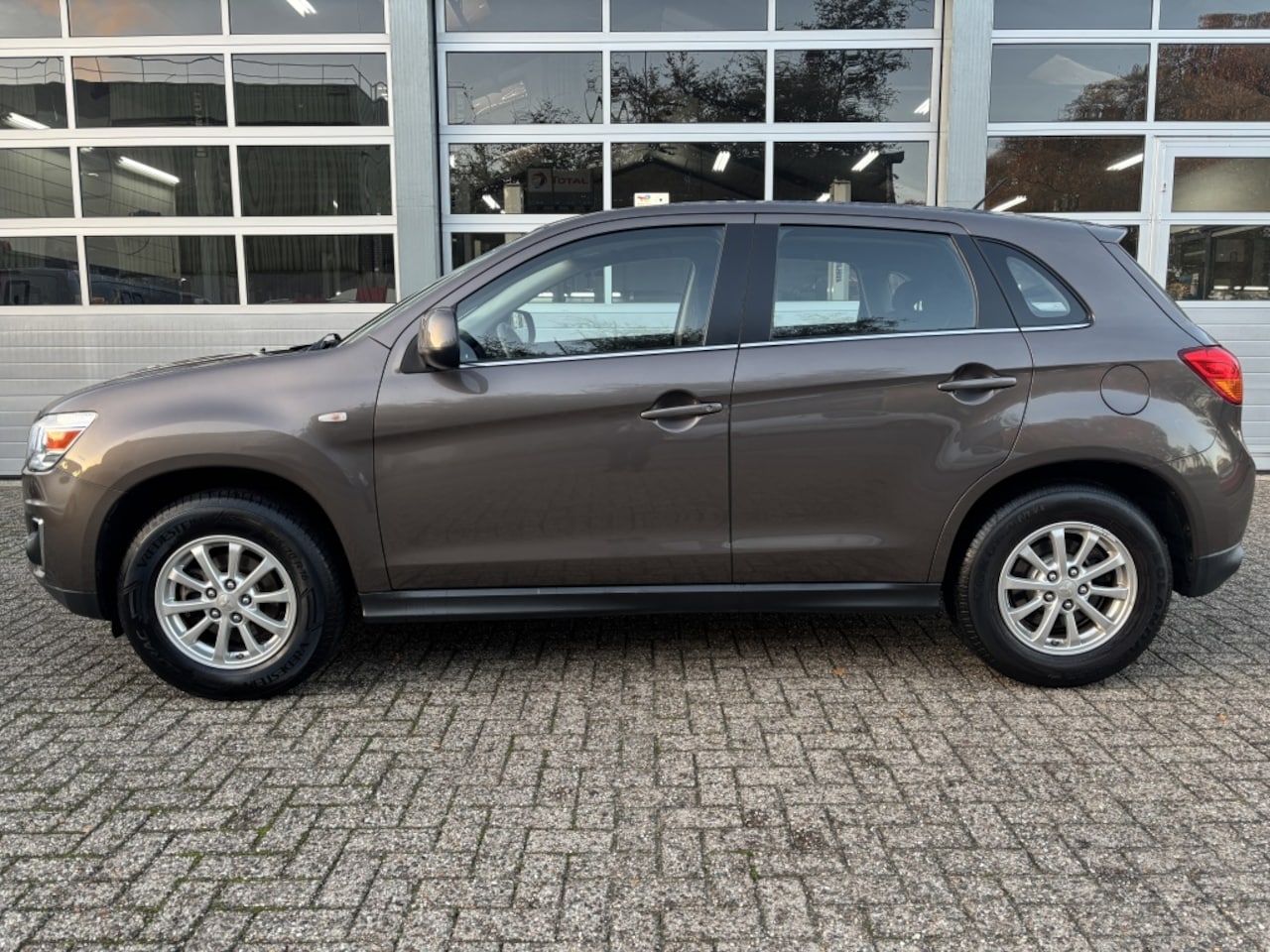 Mitsubishi ASX - 1.6 Cleartec Org.NL/Airco/Trekhaak/ZeerNetjes/LageKm. - AutoWereld.nl