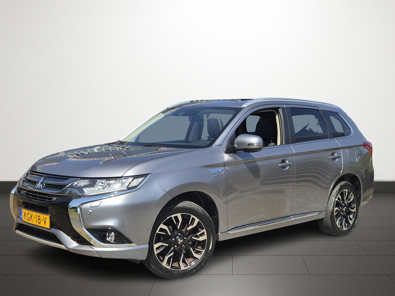 Mitsubishi Outlander - 2.0 PHEV Prestige 2.0 PHEV Prestige+ - AutoWereld.nl
