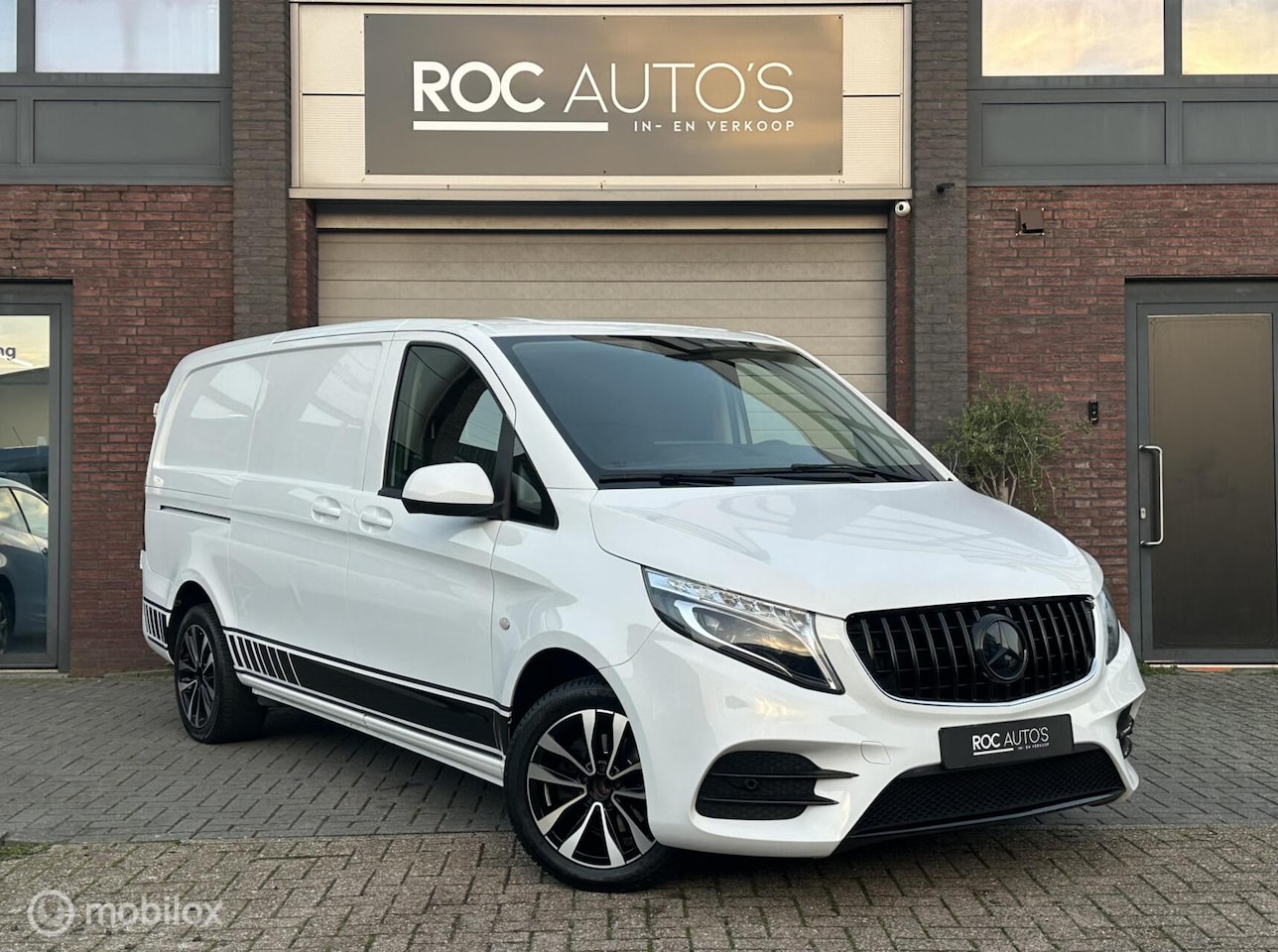Mercedes-Benz Vito - Bestel 114 CDI Lang | LED | Cruise | Trekhaak - AutoWereld.nl