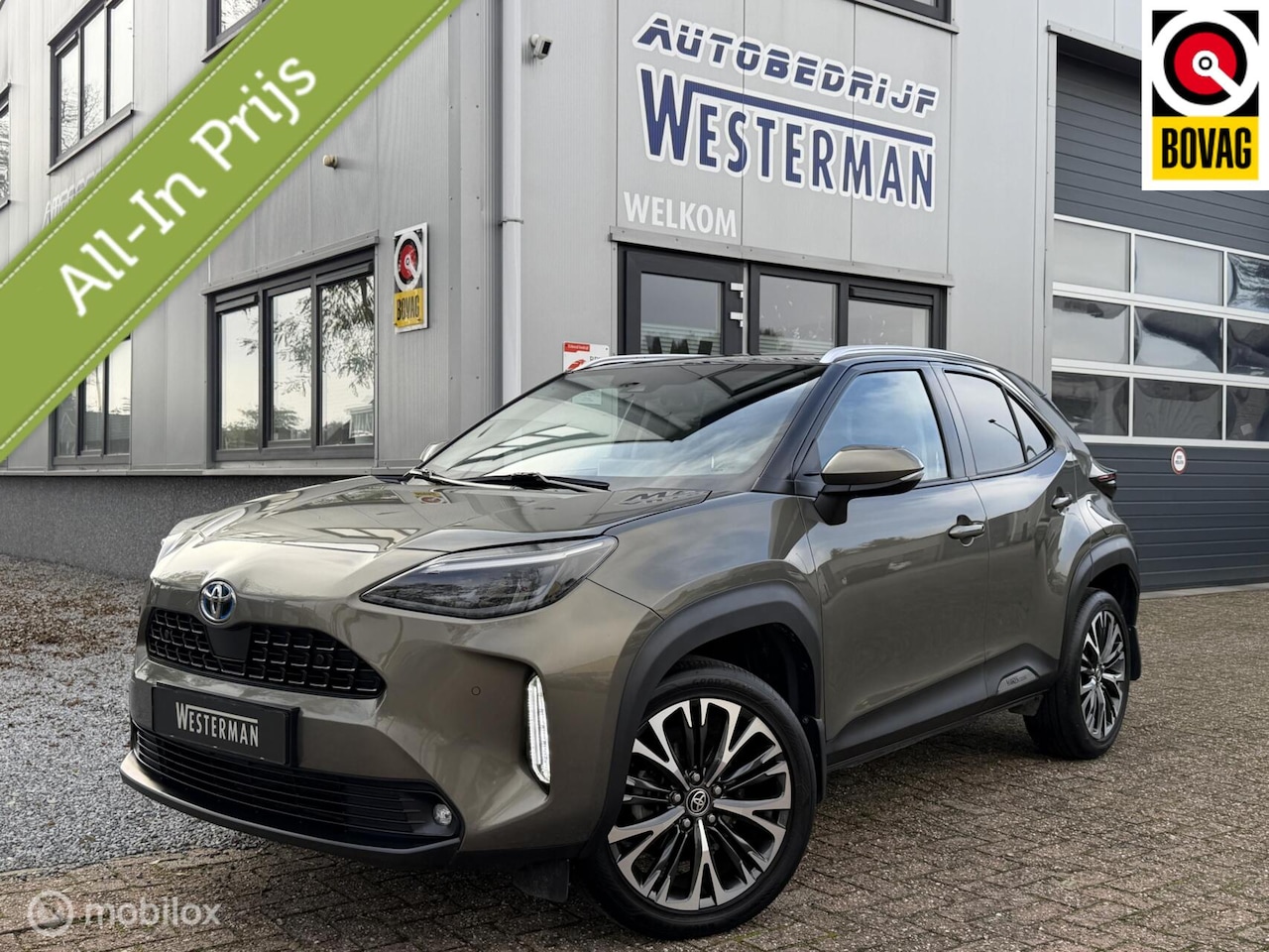 Toyota Yaris Cross - 1.5 Hybrid Executive Leer Pano Trekh. JBL Navi Stoel-/stuurverw. etc. - AutoWereld.nl