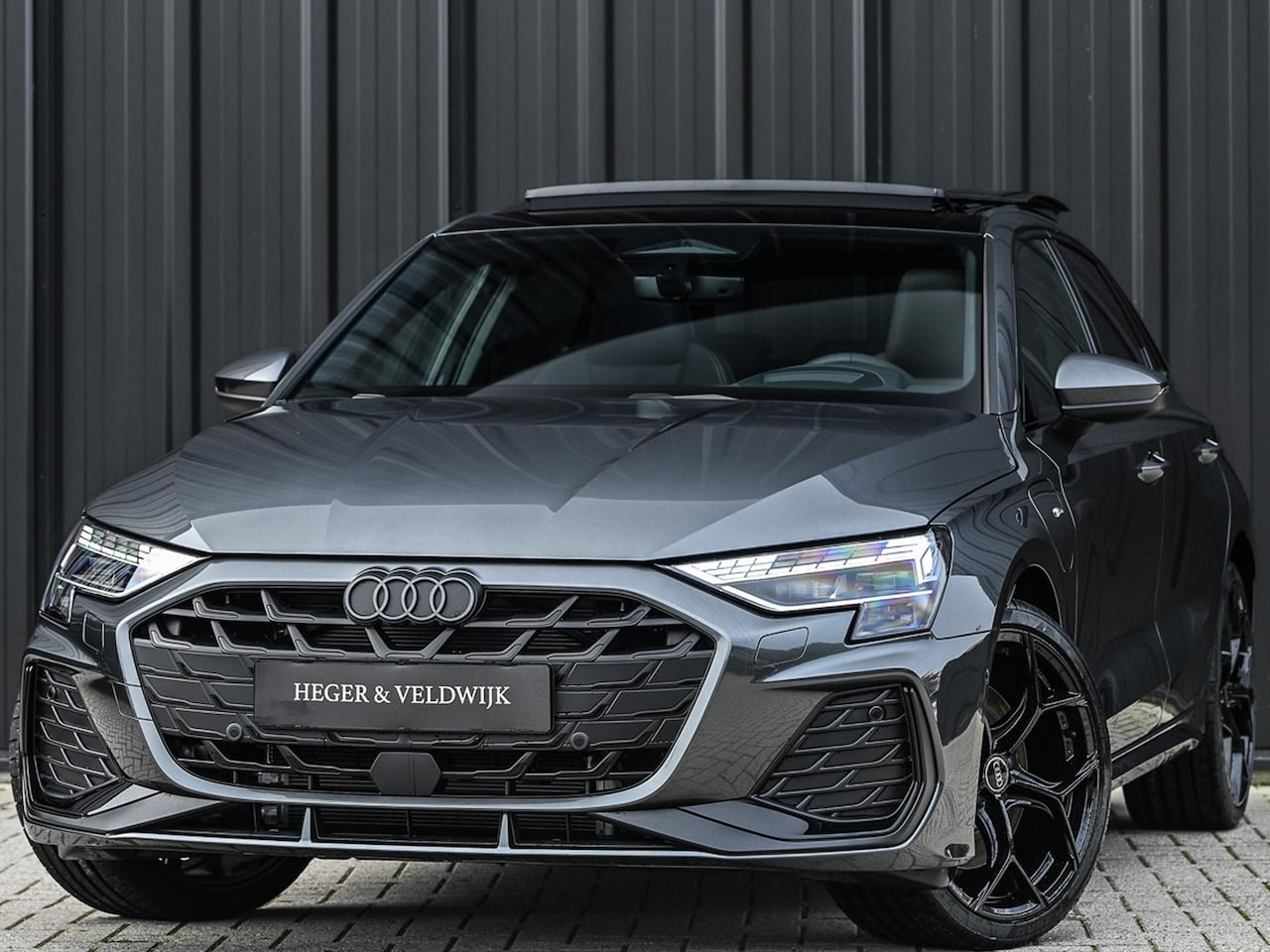 Audi A3 Sportback - 45 TFSI e S edition Competition | Panoramadak | 5 jr Garantie | HUD | Sonos Sound | Camera - AutoWereld.nl