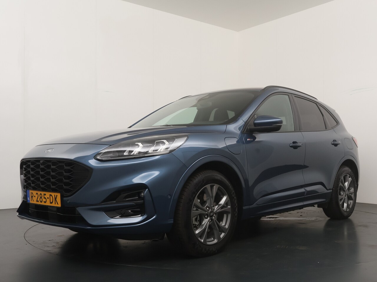 Ford Kuga - 2.5 PHEV ST-Line X | Winter Pack | Elekt. A.klep | SOH 86,3% | Adapt. cruise | Adapt. LED - AutoWereld.nl