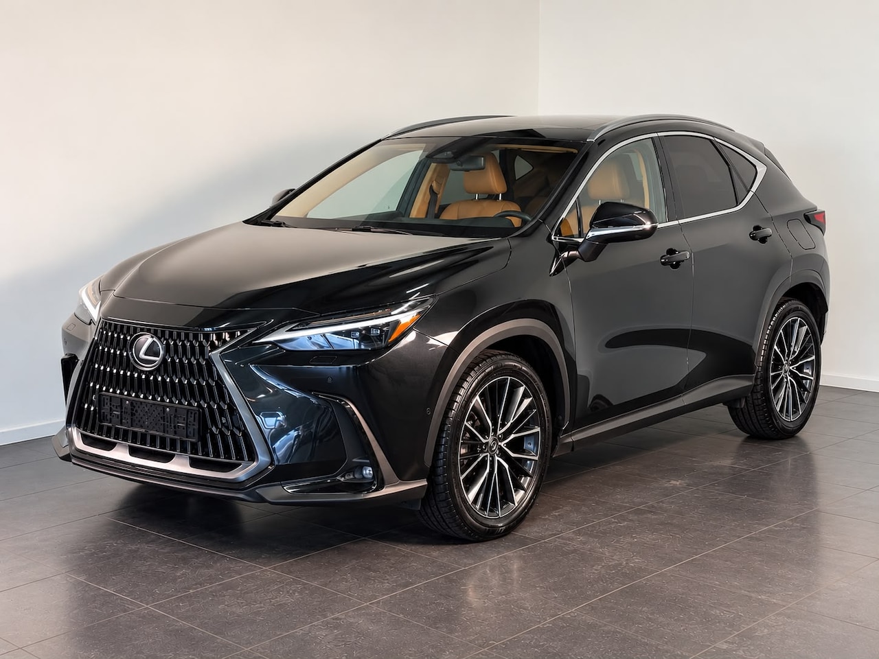 Lexus NX - 450h+ AWD Executive Line | Stoelgeheugen | HUD | 360 camera | - AutoWereld.nl