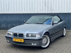 BMW 3-serie Cabrio - 325i Automaat E36 | 6-Cilinder | Hardtop + Softtop | Klassieker | Silbergrau Metallic | Le