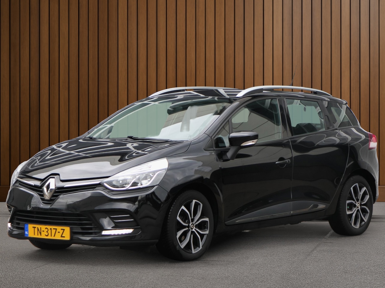 Renault Clio - 0.9 TCe Limited| Cruise | Bluetooth | Navi | Airco | LM Velgen | Origineel NL - AutoWereld.nl