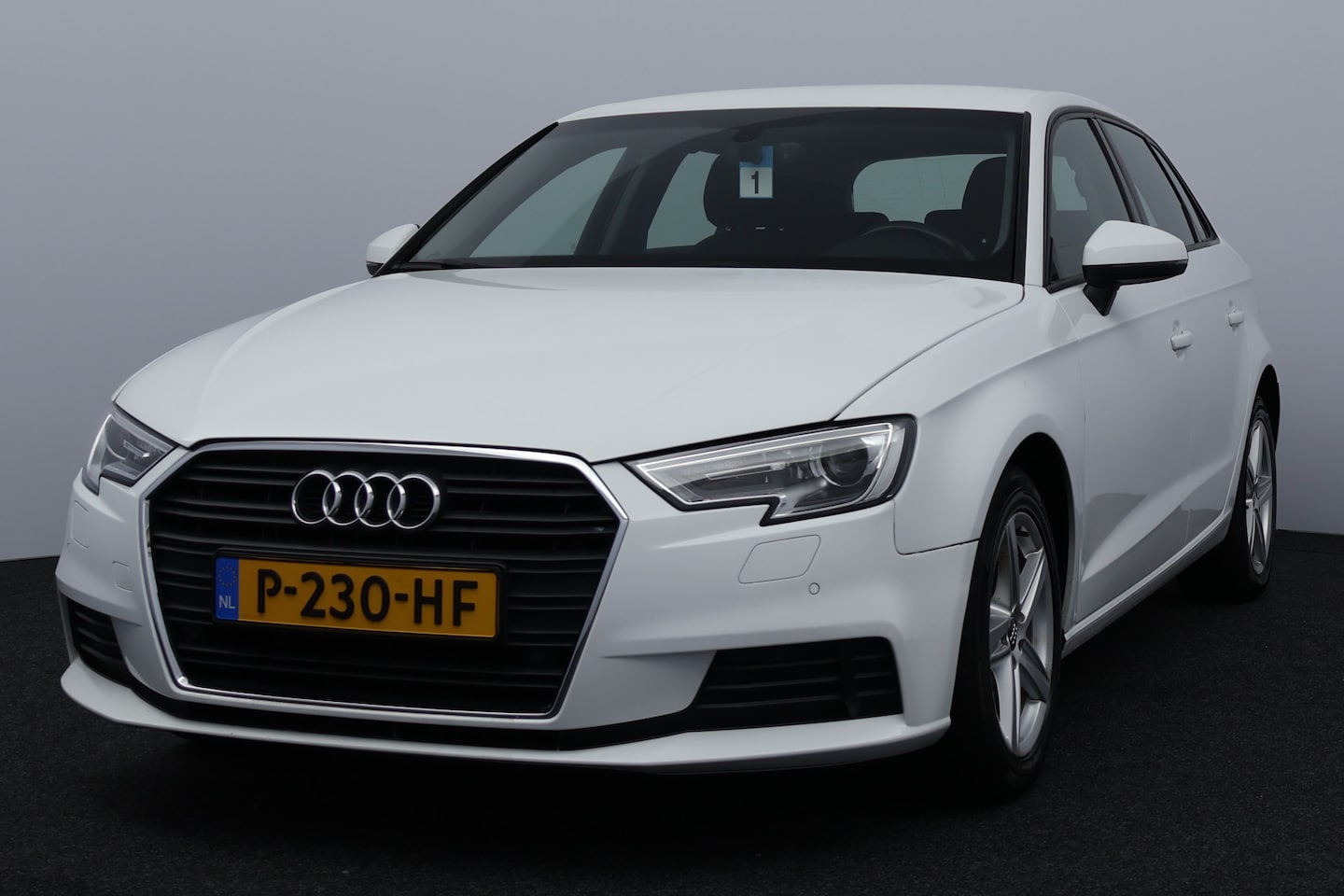 Audi A3 Sportback - 35 TFSI CoD Advance Sport/ 150pk!/ 16'' LMV/ PDC V+A/ LED koplampen/ Keyless-Go/ Stoelver. - AutoWereld.nl