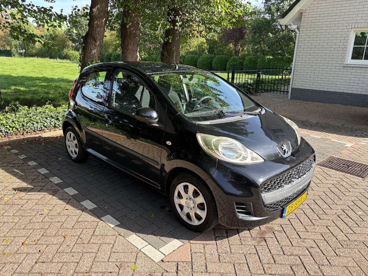 Peugeot 107 - 1.0-12V XS met airco - AutoWereld.nl