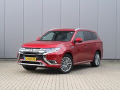 Mitsubishi Outlander - 2.4 PHEV 240pk Instyle | Schuif/kantel dak | 360° Camera | Trekhaak | Stoelverwarming | Le