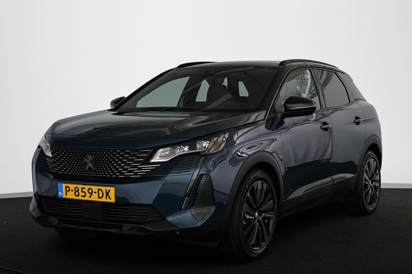 Peugeot 3008 - 1.2 PureTech GT Black Pack Trekhaak Keyless Stoelverwarming - AutoWereld.nl