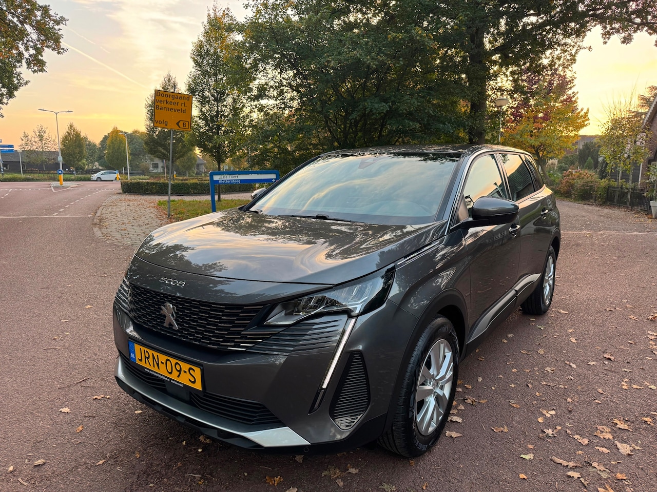 Peugeot 5008 - 1.2 PureTech Blue Lease Executive|7pers|Navi|Camera|LED| - AutoWereld.nl