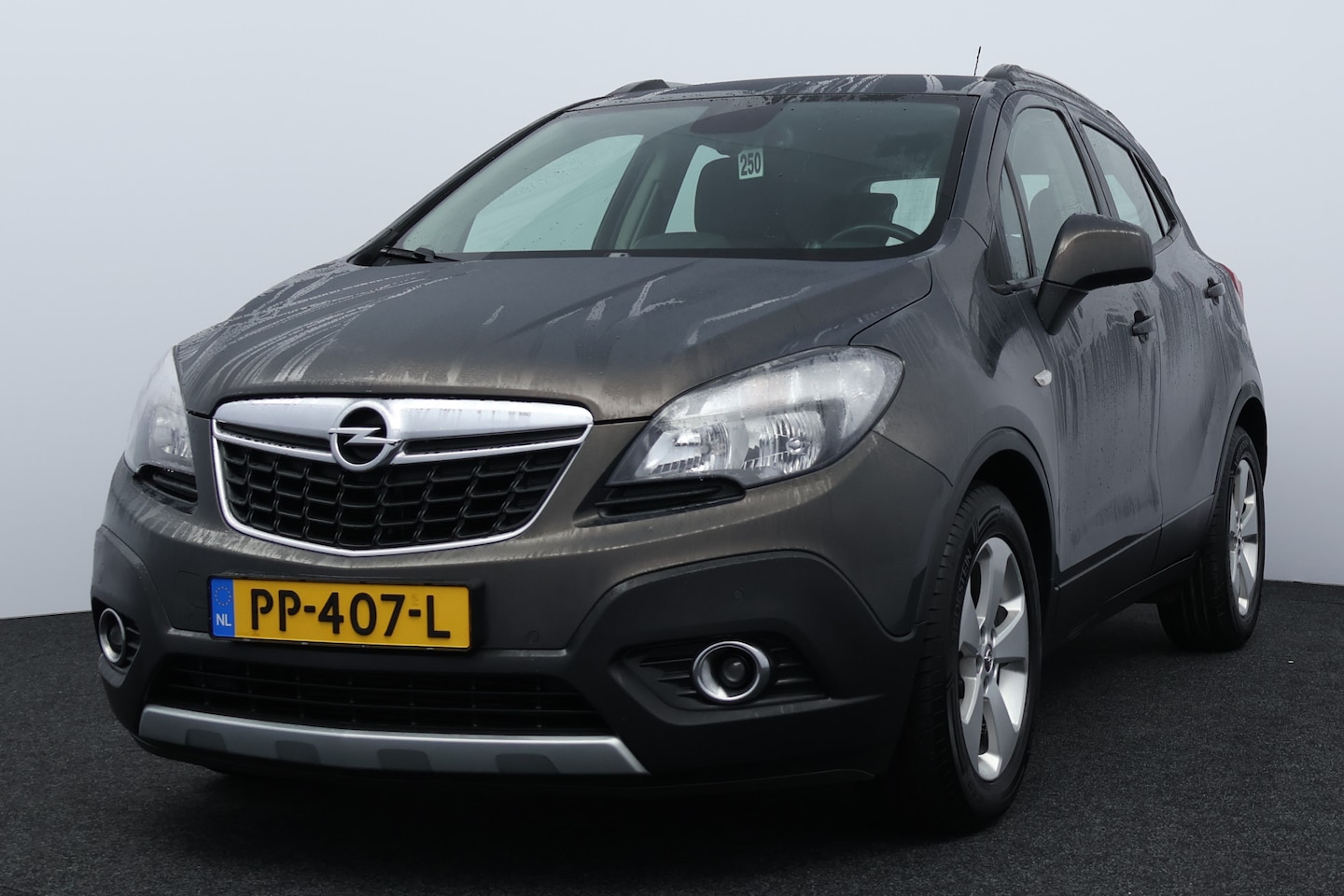 Opel Mokka - 1.4 T Cosmo/ Trekhaak/ Camera/ 17'' LMV/ Navi/ Clima/ Cruise/ Elek. pakket/ Isofix/ Blueto - AutoWereld.nl