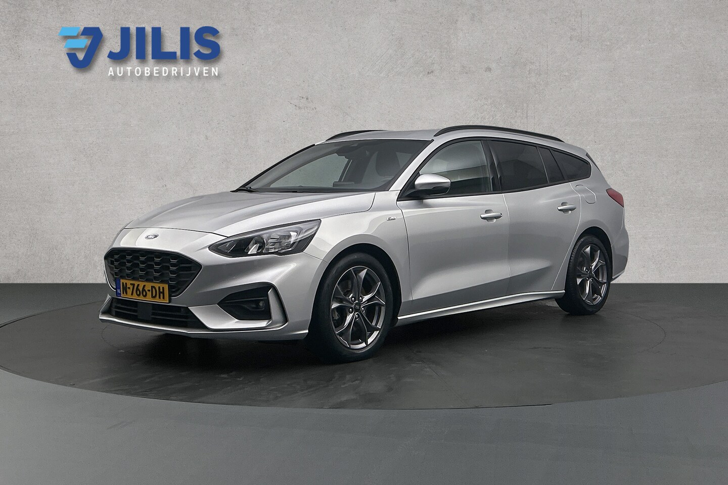 Ford Focus Wagon - 1.0 EcoBoost Hybrid ST Line | Camera | Apple Carplay | LED koplampen - AutoWereld.nl