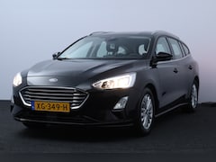 Ford Focus Wagon - 1.5 EcoBlue Titanium Business/ Trekhaak/ 16'' LMV/ Keyless/ Lane-Assist./ Apple + Android/