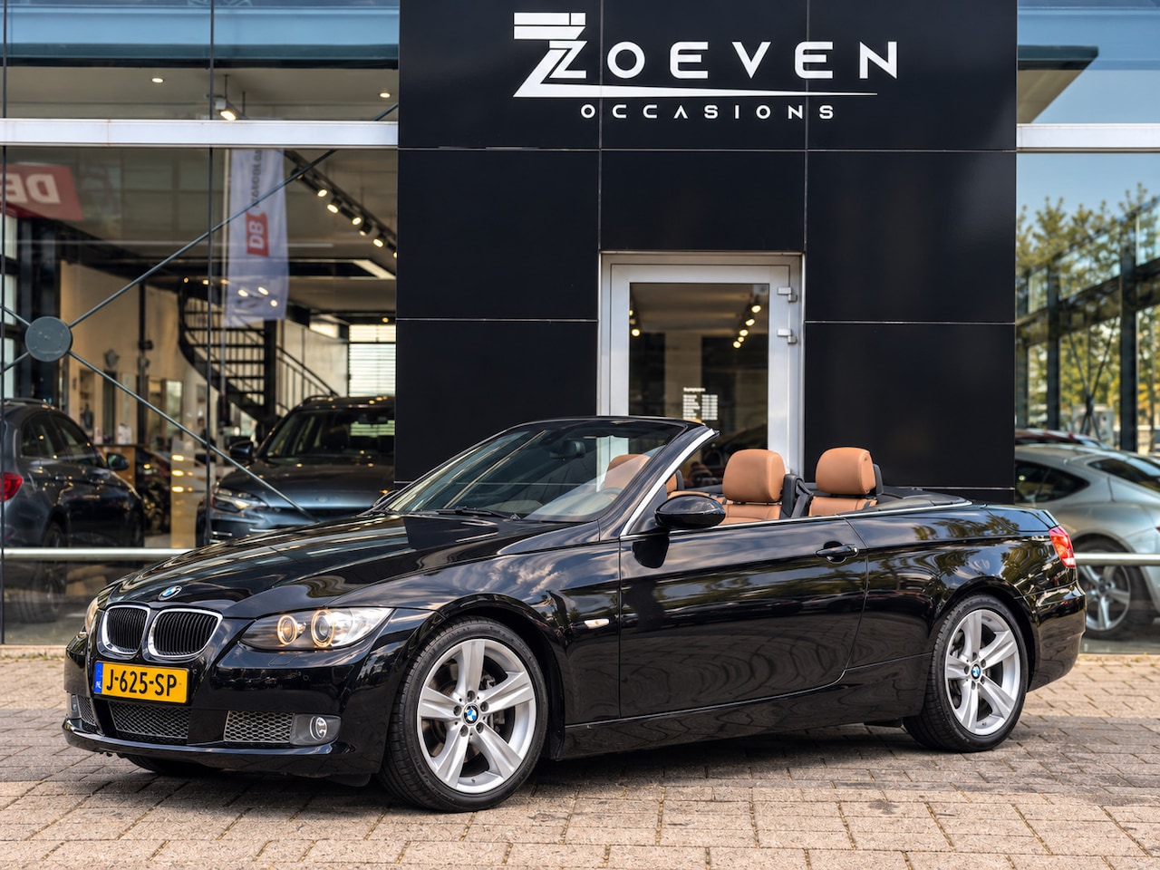 BMW 3-serie Cabrio - 325i High Executive · 218 pk Zes-in-lijn · Leder · Xenon · APK bij aflevering - AutoWereld.nl