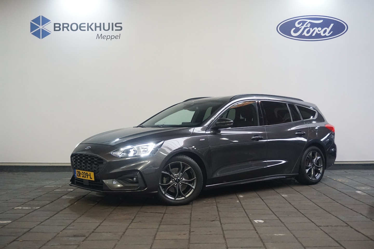 Ford Focus Wagon - 1.0 EcoBoost ST Line Business 1.0 EcoBoost ST-Line Business - AutoWereld.nl