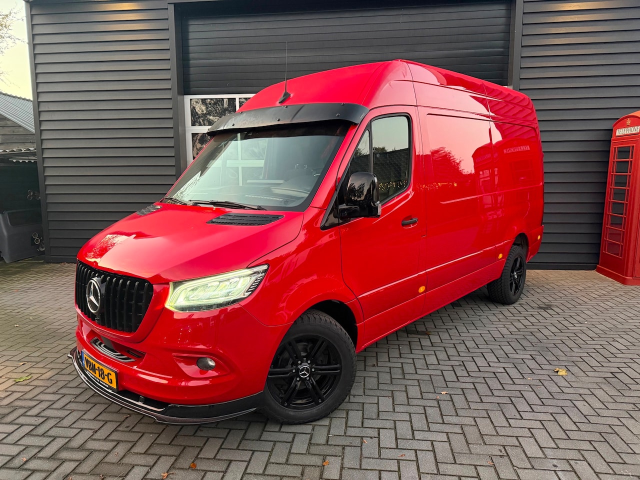 Mercedes-Benz Sprinter - 319 3.0 CDI v6 6 cilinder L2H2 euro 3500kg trekhaak lm velgen zonneklep spoiler - AutoWereld.nl
