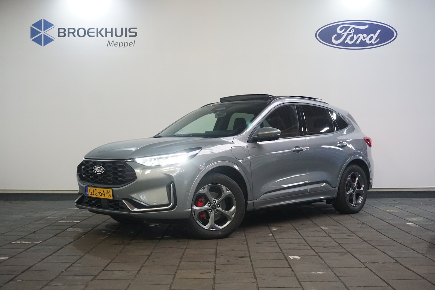 Ford Kuga - 2.5 PHEV ST-Line X | Trekhaak Wegklapbaar | Panoramadak | Winter Pakket | Adaptive Cruise - AutoWereld.nl