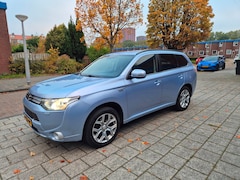 Mitsubishi Outlander - 2.0 PHEV Instyle Plug-In Hybrid Leder Panorama
