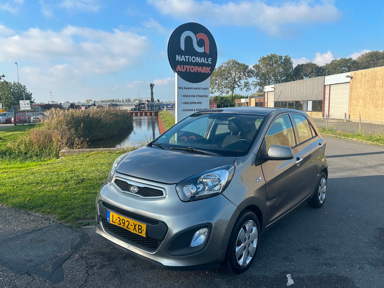 Kia Picanto - | 2011 | 1.0 CVVT Airco 69 pk | Handgeschakeld | Zo mee - AutoWereld.nl