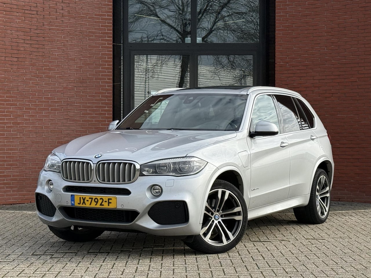 BMW X5 - xDrive40e iPerformance M-Sport Pano 360° Orig NL - AutoWereld.nl