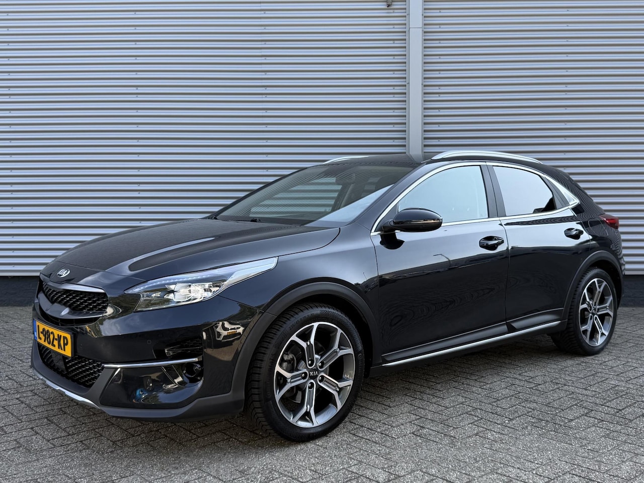 Kia XCeed - 1.0 T-GDi DynamicPlusLine | Stoel/Stuurwielverwarming | Trekhaak | Camera | - AutoWereld.nl