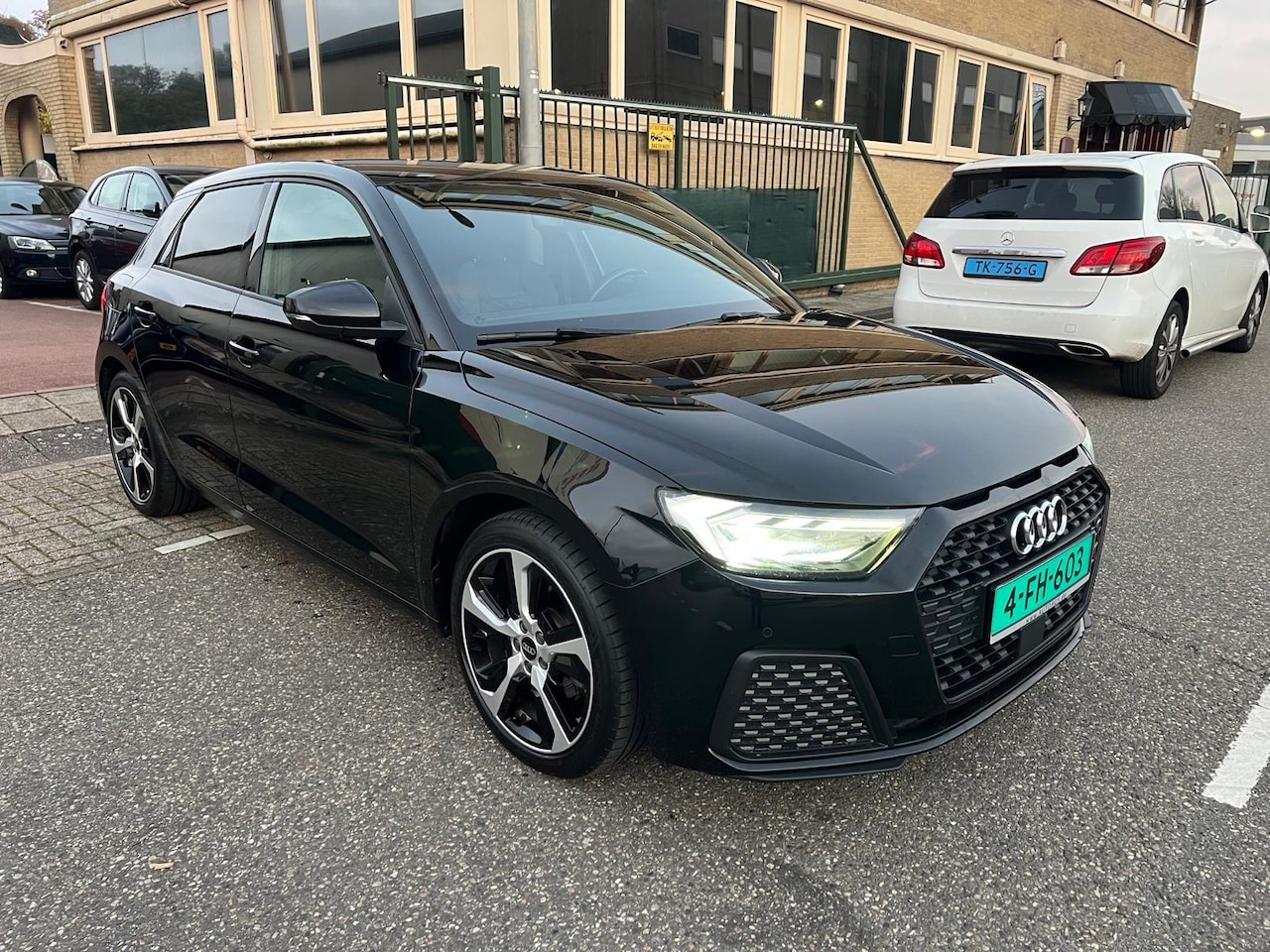Audi A1 Sportback - 35 TFSI Automaat S edition, Sonos, Camera ,sfeerver,2023 - AutoWereld.nl