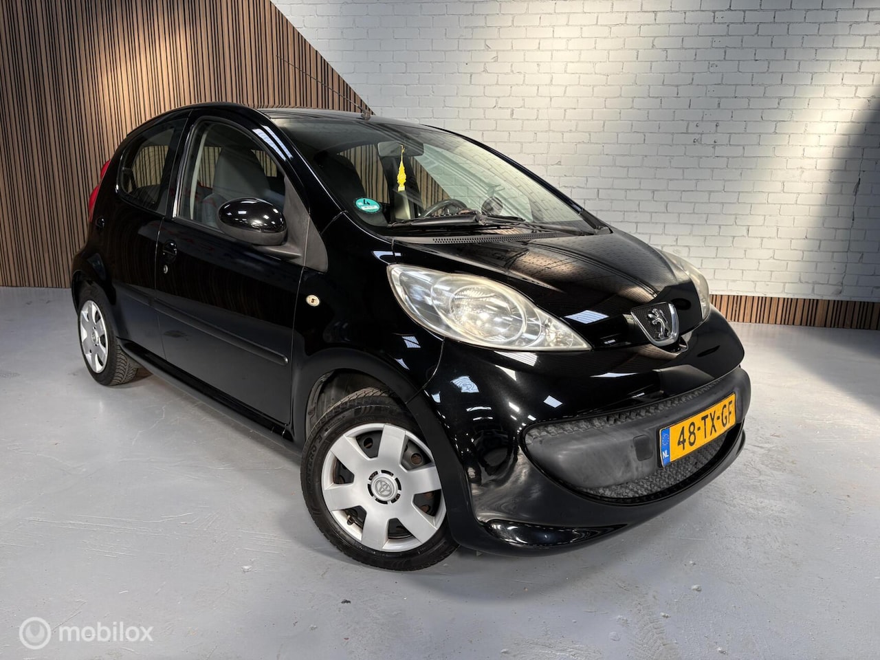 Peugeot 107 - 1.0-12V |Incl nieuwe apk| Rijd en schakelt goed| - AutoWereld.nl