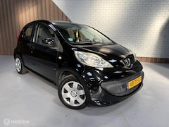 Peugeot 107 - 1.0-12V |Incl nieuwe apk| Rijd en schakelt goed|