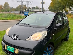 Peugeot 107 - 1.0-12V XR