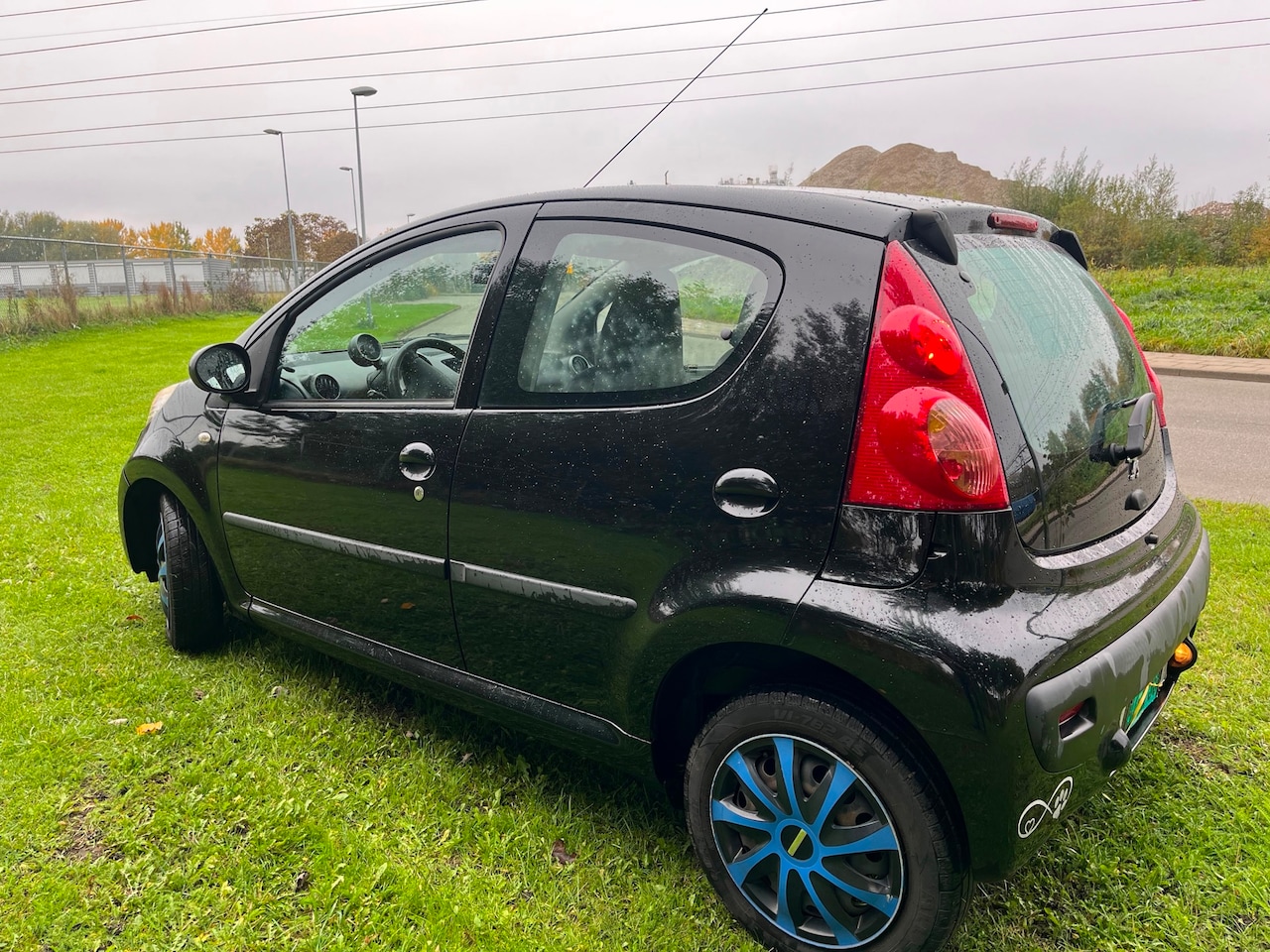 Peugeot 107 - 1.0-12V XR 1.0-12V XR - AutoWereld.nl