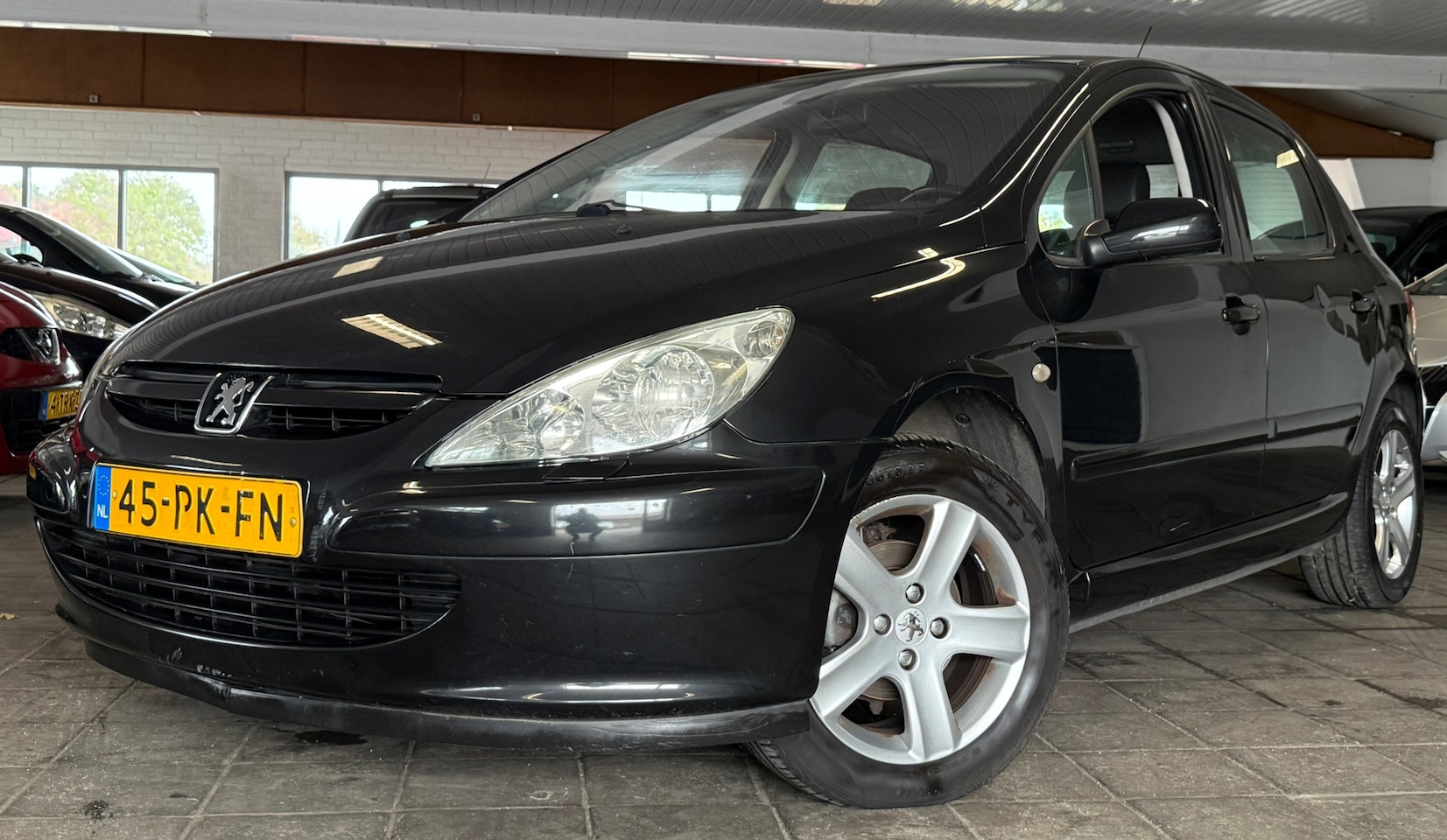 Peugeot 307 - 1.6-16V Griffe|NAP|APK08-27|CruiseContrl|Carplay|Airco|StoelVw|Elekramen| - AutoWereld.nl