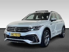 Volkswagen Tiguan - 1.4 TSI eHybrid PHEV 2X R-LINE 245PK PANO VIRTUAL FULL LED TREKHAAK