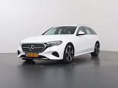 Mercedes-Benz E-klasse Estate - 300 e Luxury Line | Achteruitrijcamera | Winter Pakket | 19" lichtmetalen velgen | Apple C