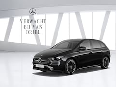 Mercedes-Benz B-klasse - B 250 e AMG line Night | Panorama Trekhaak Memory HUD Multibeam