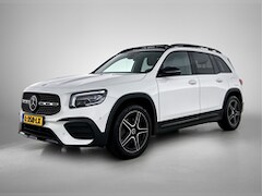 Mercedes-Benz GLB - 200 AMG Nightpakket | Panoramadak | Trekhaak | Distronic | Memory | Keyless Go | CarPlay |