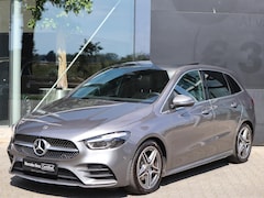 Mercedes-Benz B-klasse - 180 AMG Line l Keyless l Achteruitrij camera l Stoelverwarming l Memory
