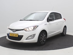 Hyundai i20 - 1.2i Go / Airco / Cruise Control / Bluetooth / Historie Bekend / 1ste Eigenaar / NL Auto /