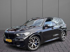 BMW X5 - xDrive45e High Executive | M-Sport | 4 Wielbest. | Stoelvent. | Pano | Skylounge | Softclo