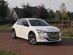 Peugeot e-208 - EV 50 kWh | SOH 92% | Apple Carplay | Parkeersensoren | Navi | Cruise Control | NL-Auto |